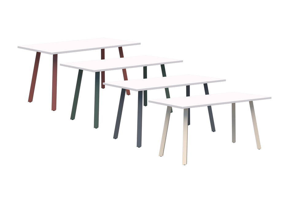 Modella II Table